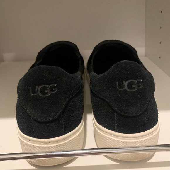 black ugg slip ons